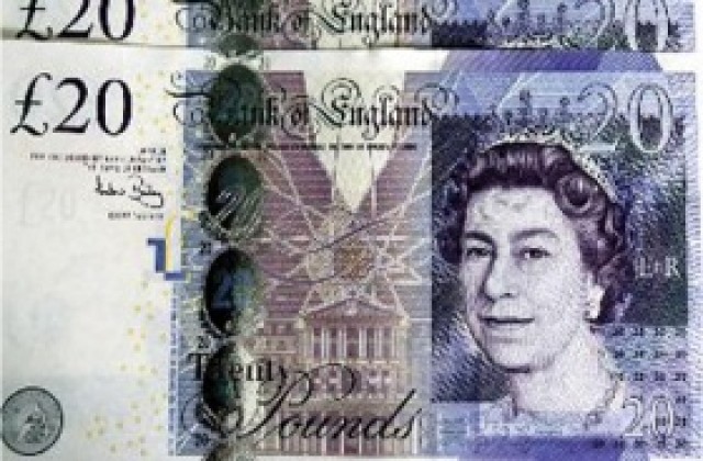 Британското правителство гарантира спестявания до 50 000 паунда