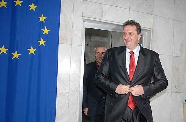Мутафчиев призна в Брюксел за забавяне на пътни проекти