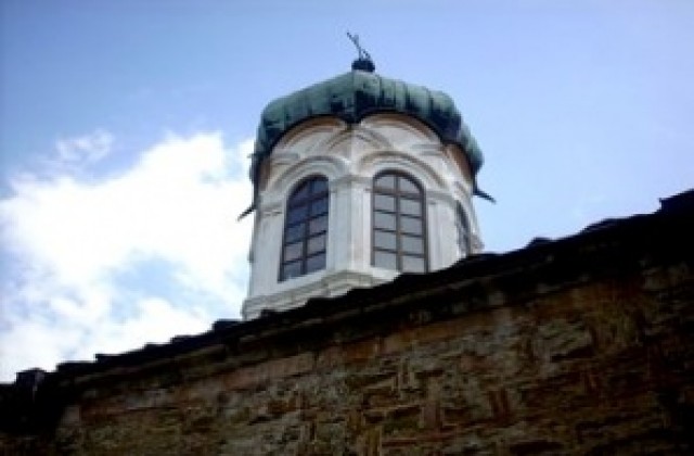 Три плевенски църкви ще бъдат реставрирани