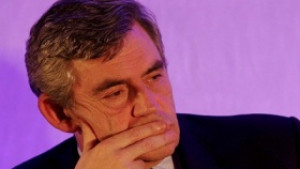 Браун Следващите дни са критични за справянето с кризата