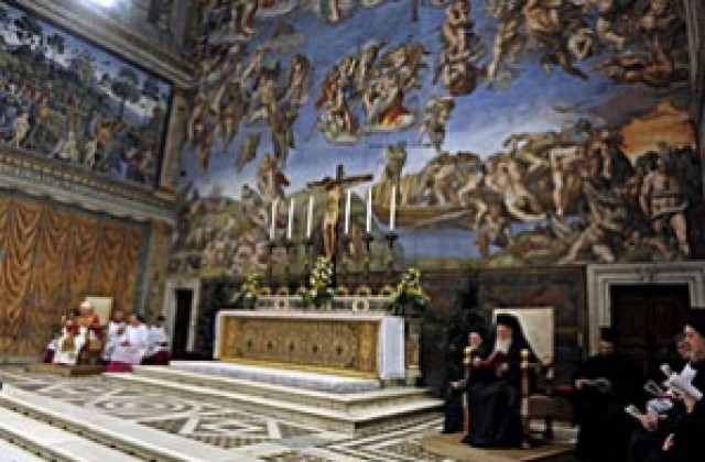 Папа Бенедикт XVI посети храм в Помпей