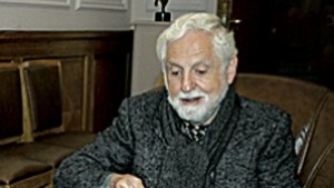 Откривателят на противозачатъчното хапче чете лекция в Търново