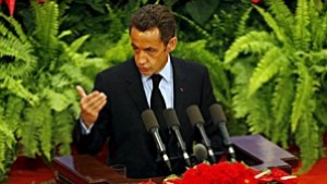 Прийомите на Саркози изправят колегите му в ЕС на нокти