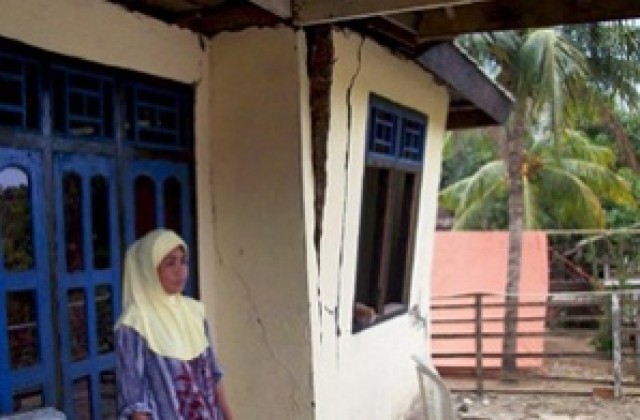 Силно земетресение на индонезийския остров Сулавеси