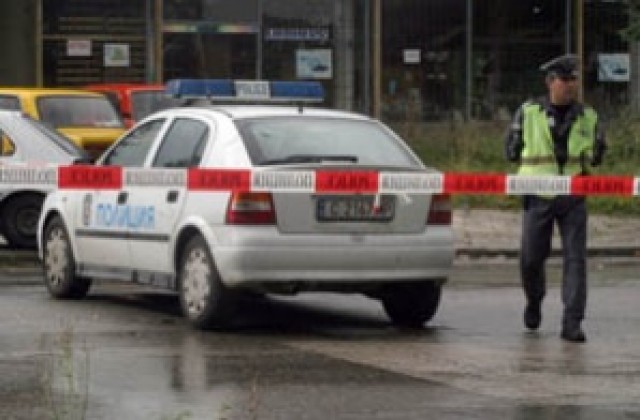 Лека кола се удари в такси в София