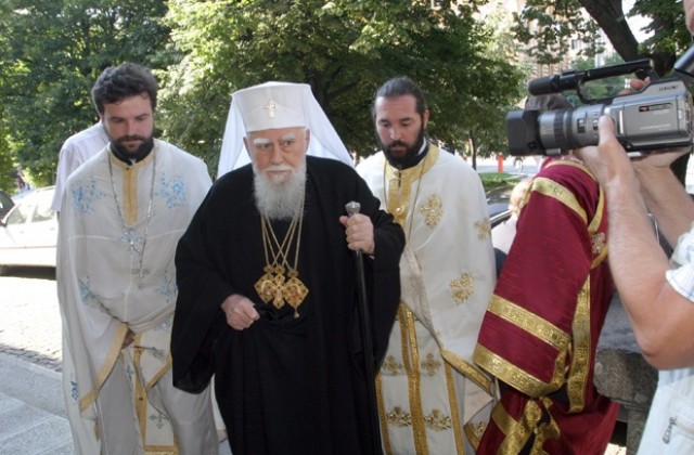 Патриарх Максим празнува 94-тия си рожден ден
