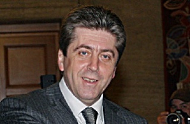 Първанов участва на конференция за имотните измами