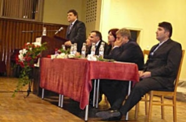 Социалдемократ на Камов тръгва на избори с БСП