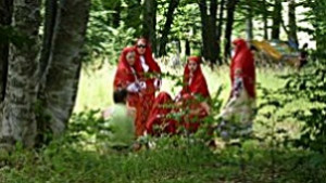 Българи и македонци представят народни обичаи в Гоце Делчев