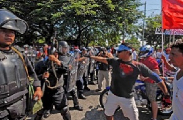 Изборите в Никарагуа белязани от насилие и смърт