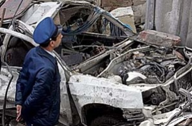 12 афганистанци и един войник загинаха при самоубийствен атентат