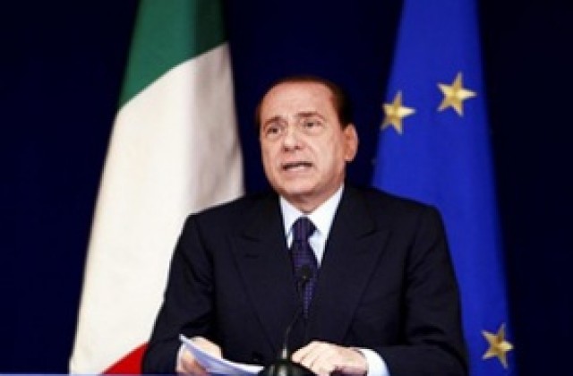 Италианците губят доверие в Берлускони