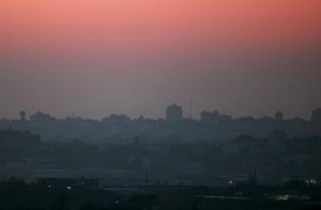 Изстреляна от Газа ракета падна край сграда в израелския град Сдерот