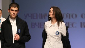 Видинско училище получи 35 000 лв за униформи