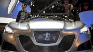 Peugeot Citroen Rolls Royce и Boeing съкращават работници