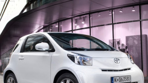Пускат новата Toyota iQ в началото на 2009 г