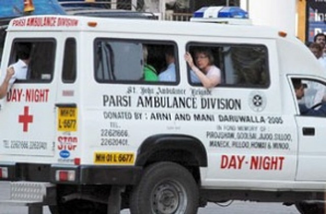 Няма данни за загинали или ранени българи при нападенията в Мумбай