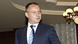 Станишев уволни европейски министри