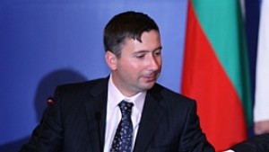 Прокопиев ЕК взе ролята която доскоро играеха СБ и МВФ