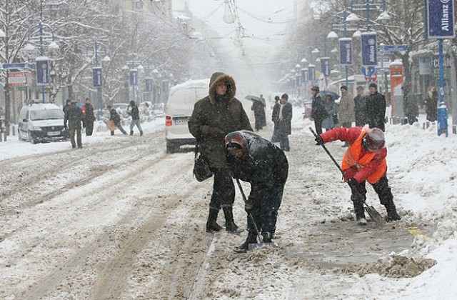 Зимата няма да ни изненадва, увери новото ръководство на НАПИ