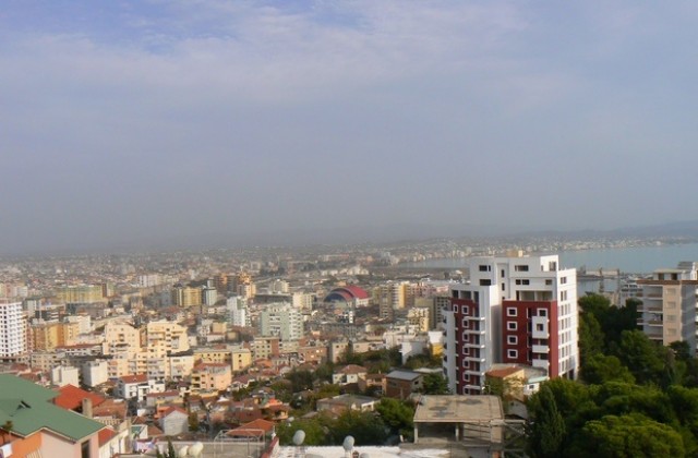 Предаваме опита си на Албания
