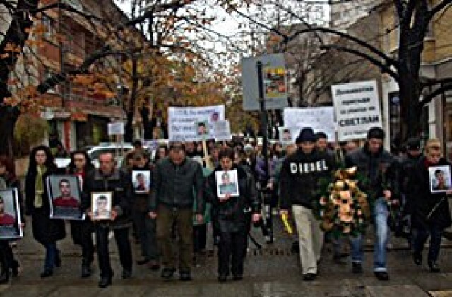 Траурно шествие за деветия ден от убийството на Стоян Балтов