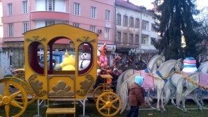 Откриха Детския коледен град в Габрово