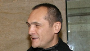 Васил Божков иска да укрепва бреговете на Чая