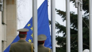 Влизането в ЕС помага на румънци и българи да се