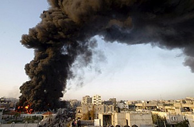 Израелски самолети обстрелват тунели на границата между Газа и Египет