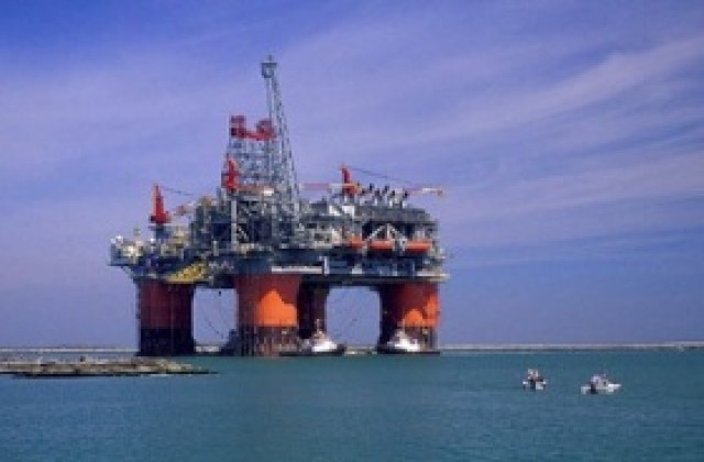 Прогнозират слаб растеж на нефтения добив в Китай тази година