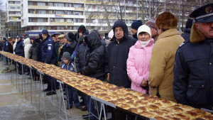 В Добрич изядоха 3600 парчета баница