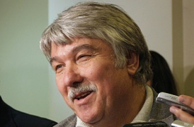 Яначков: Въпрос на дни е спирането на металургичните заводи