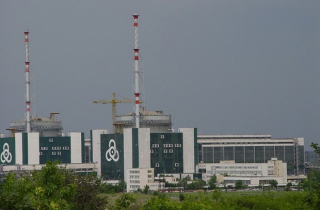 „Таймс“: Зъзнеща България иска пускането на спрян ядрен реактор