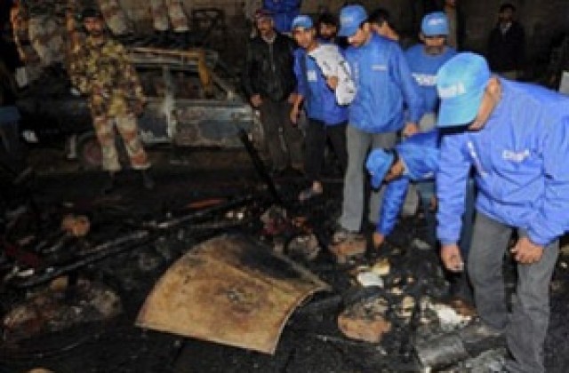 Пожар взе 39 жертви в Карачи