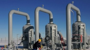 Министър Димитров потвърди че доставките на газ започват от 8