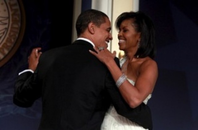 Обама е млад, красив и здрав, твърди съпругата на Берлускони