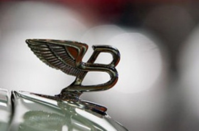 Bentley спира временно производството