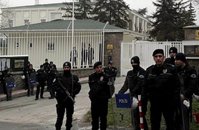 Предявиха обвинения срещу турски полицаи, замесени в аферата Ергенекон