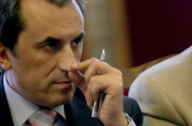 Орешарски открива конференция за кризата като възможност