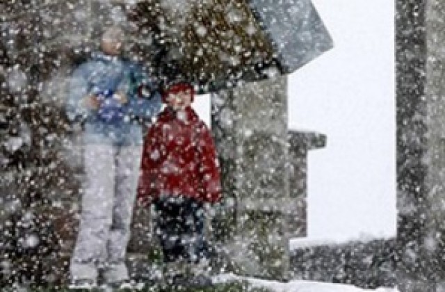 Снеговалеж и буря вилняха в Мадрид, Лисабон и Тбилиси
