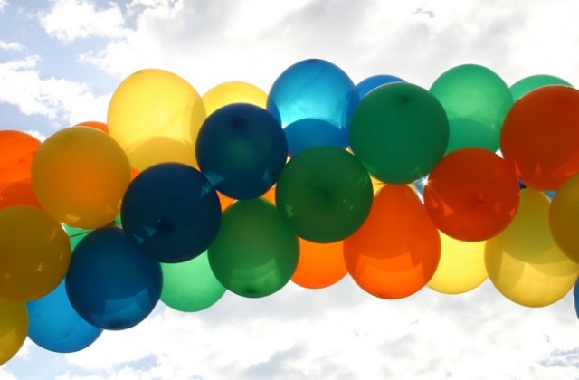 Лабиринт от 20 000 балона кандидатства за Книгата на Гинес