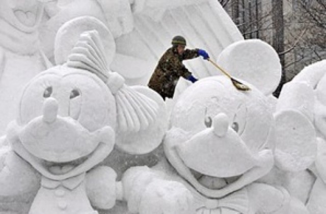 Открит е фестивалът на снега и леда в Сапоро