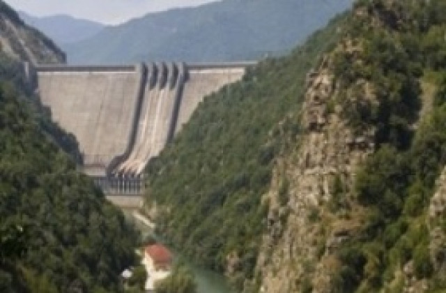 Обсъждат водоснабдяването от язовир Въча