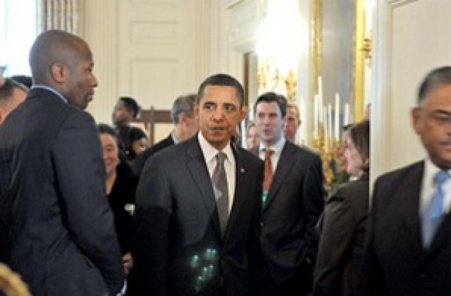 Барак Обама е новак – и това му личи