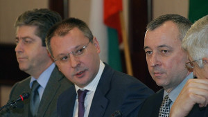 Премиерът Първите признаци на кризата вече се проявяват