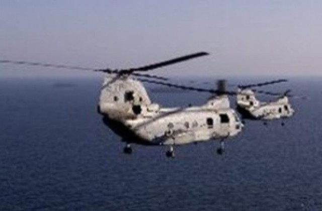 Хеликоптер кацна в Северно море, спасиха всички на борда