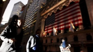 Dow Jones на най ниското си ниво от шест години
