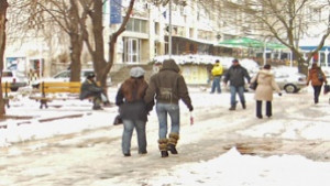 40 добричлии със счупени крайници заради леда