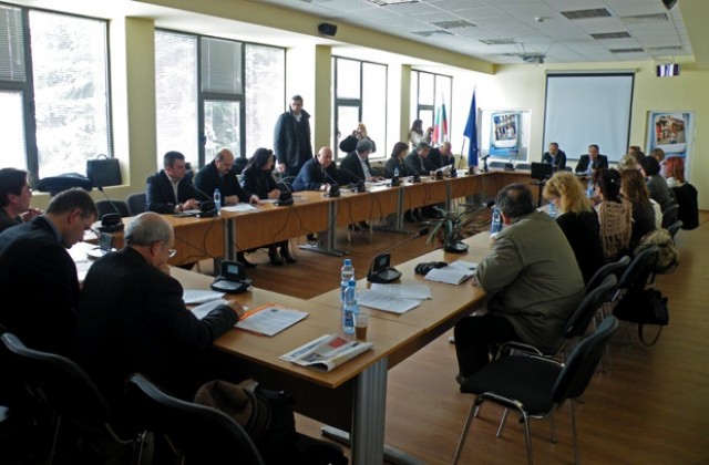 Проблемите на общинското здравеопазване бяха дискутирани във Враца